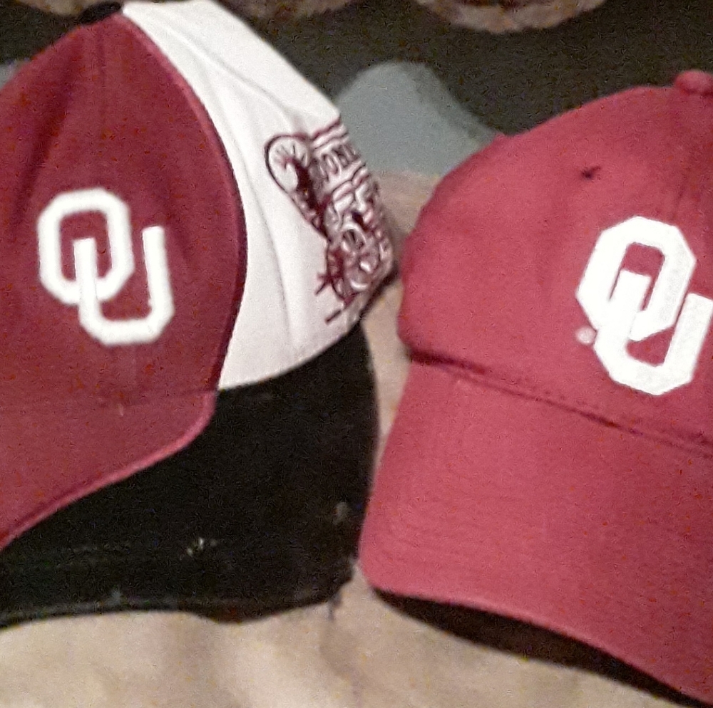 2 hats